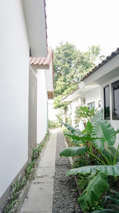 Villa Dende Lombok Tanjungkarang Exterior photo